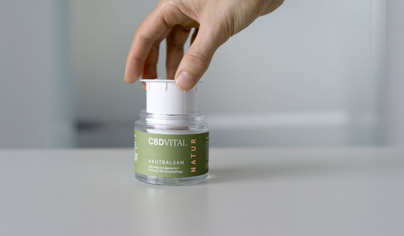 Nachfüllen statt Wegwerfen: So smart ist der neue CBD Akutbalsam
