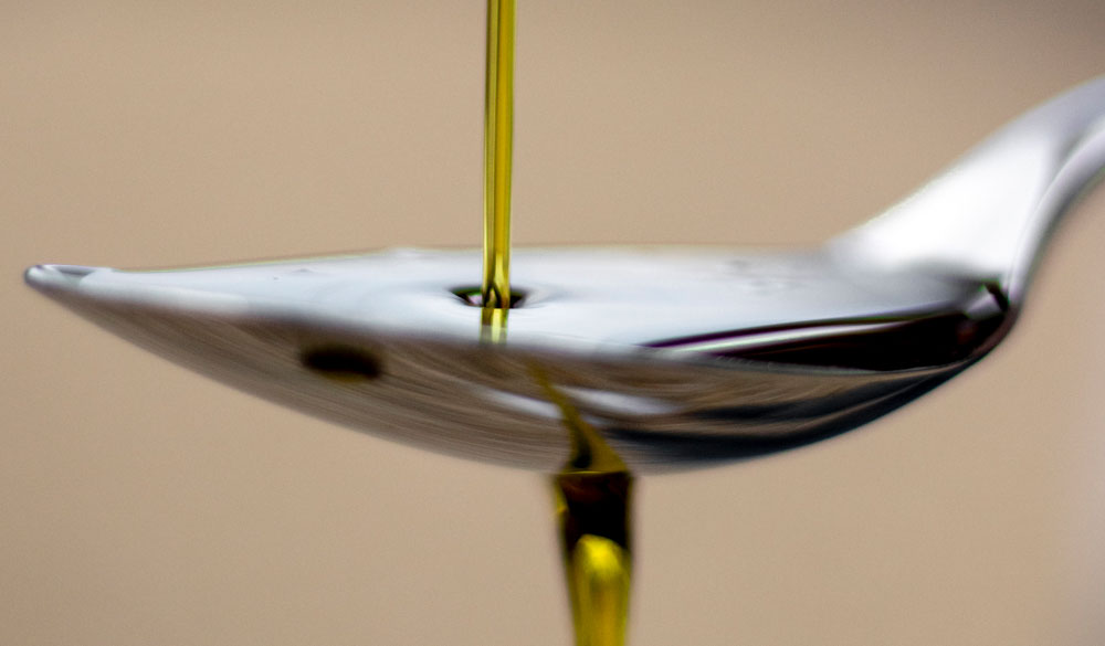 Hanföl – Wirkung, Anwendung und Unterschied zu CBD Öl